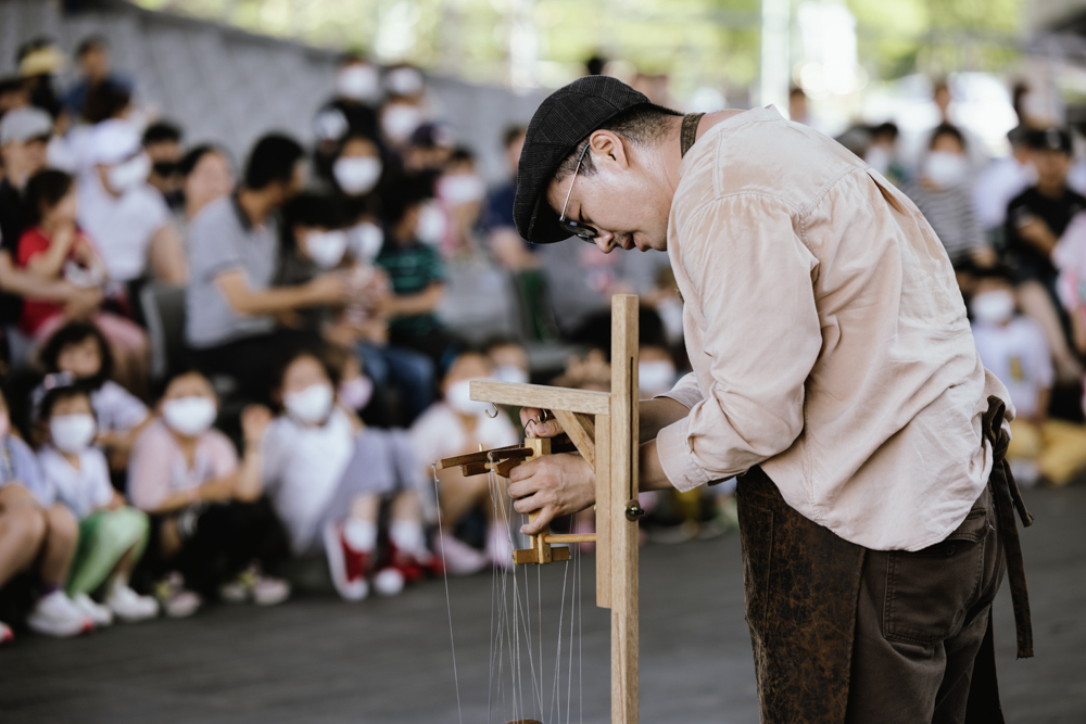 초보목수와 목각인형 '이재홍'